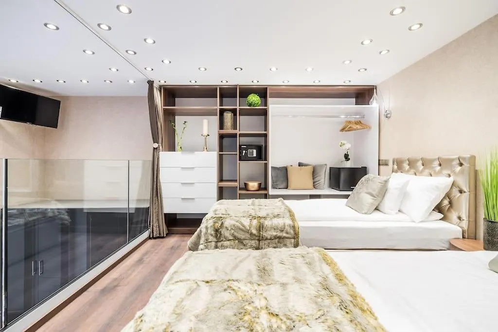 Luxurious 3-Bedroom Apartment In The Center Budapest Hungary